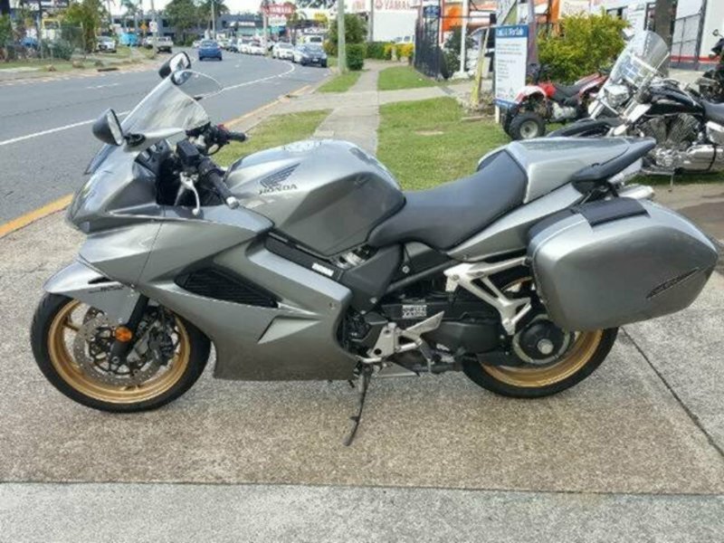 2012 HONDA VFR800Fi
