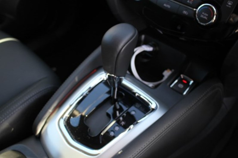 2015 NISSAN QASHQAI TL J11