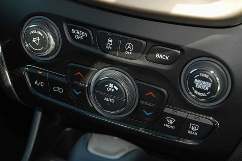 2014 JEEP CHEROKEE LIMITED (4x4) KL MY15