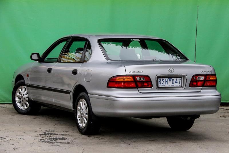 2002 TOYOTA AVALON Sorrento MCX10R Mark II