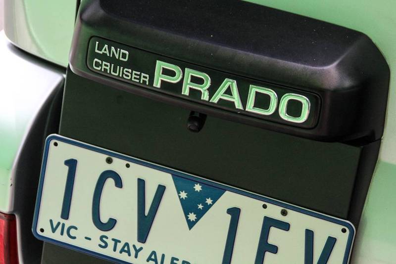 2005 TOYOTA LANDCRUISER PRADO GRANDE (4x4) GRJ120R