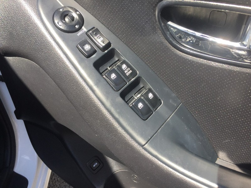 2010 HYUNDAI ELANTRA SX HD