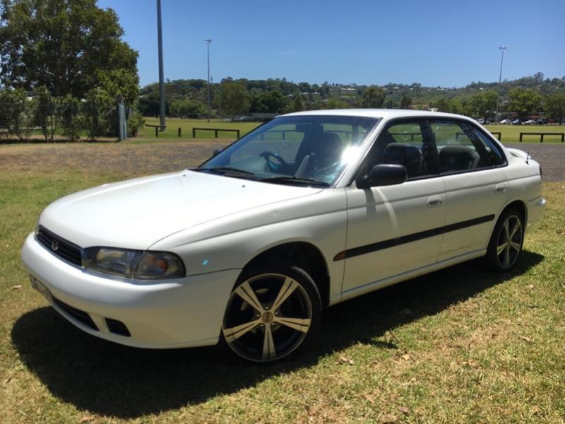 Is A 1995 Subaru Liberty Right For You? (Price & Specs Compared) - gtywapp