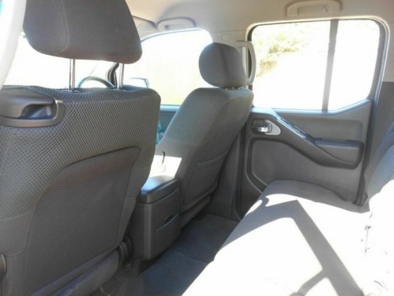 2007 NISSAN NAVARA ST-X (4x4) D40