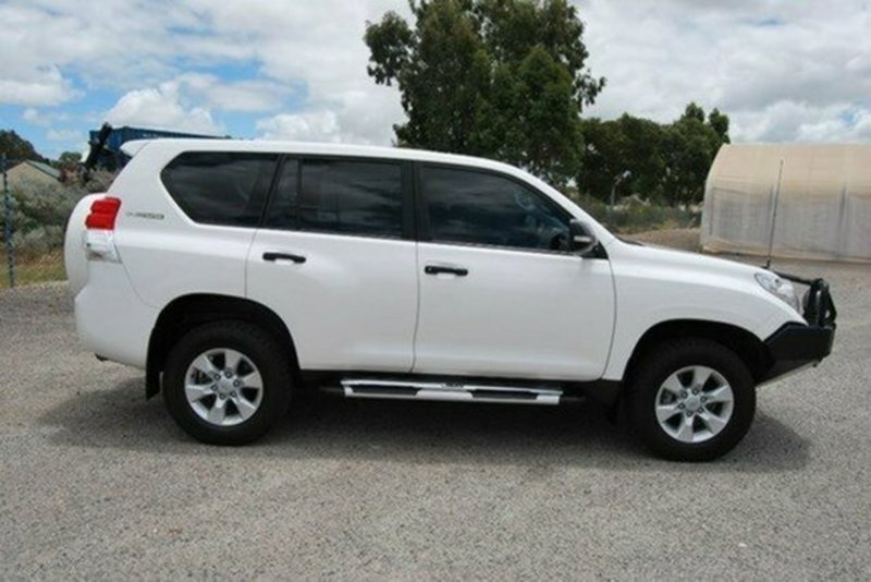 2011 TOYOTA Landcruiser Prado GX KDJ150R