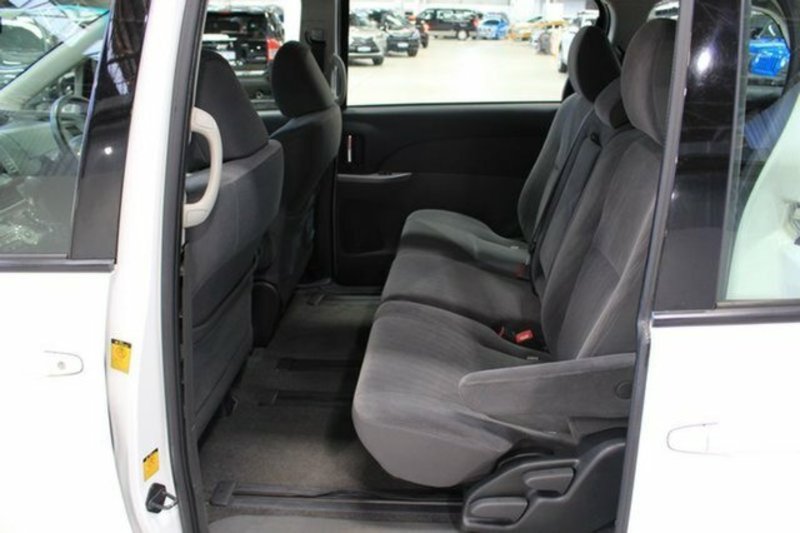 2010 TOYOTA TARAGO GLi ACR50R MY09