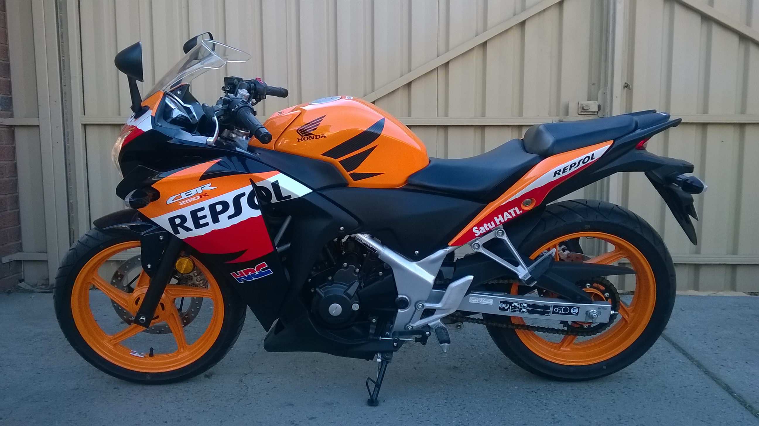 2016 HONDA CBR250R REPSOL - JBW5057657 - JUST BIKES