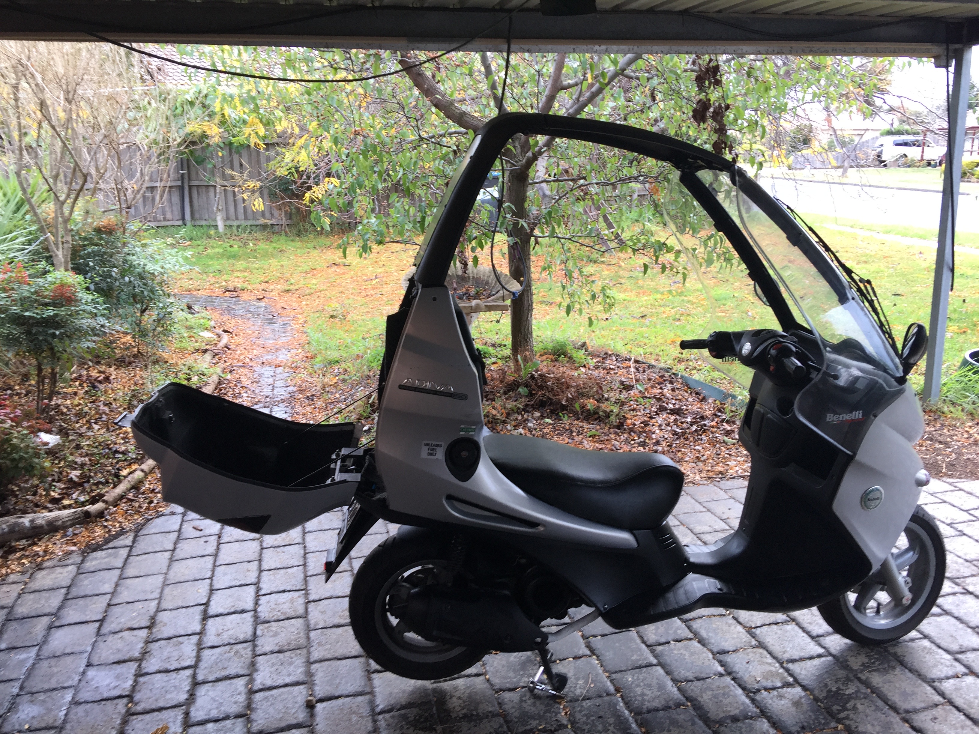 2005 BENELLI TS150 ADIVA ENCLOSED SCOOTER JBW5061705 JUST BIKES