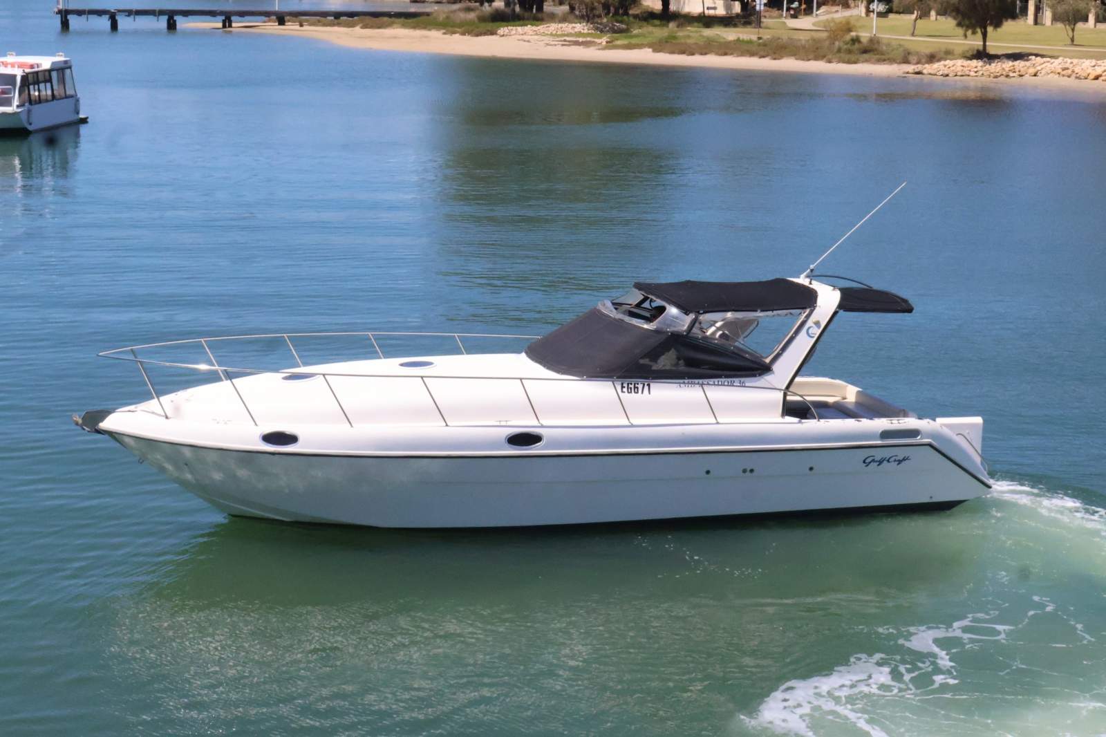 2007 gulf craft ambassador 36 cruiser