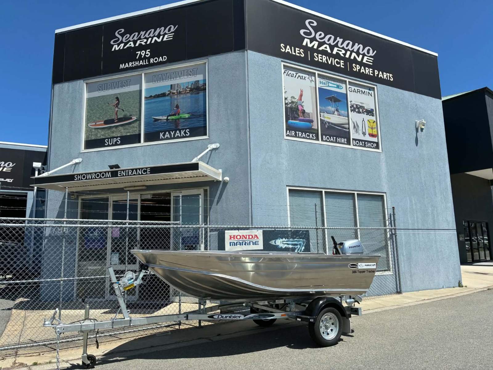 2025 makocraft 386 topper tracker tinnie