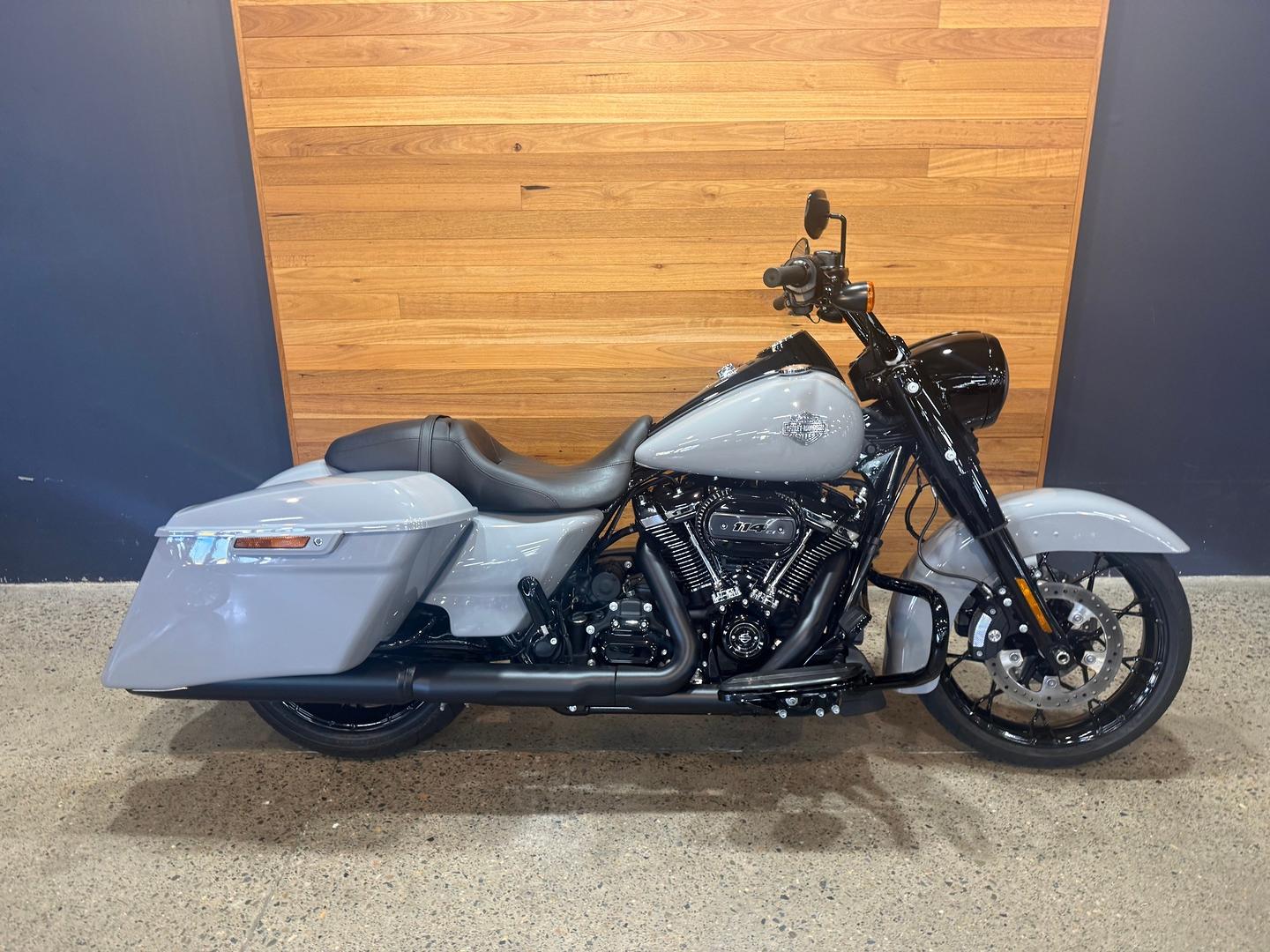 2025 harley-davidson flhrxs road king special cruiser