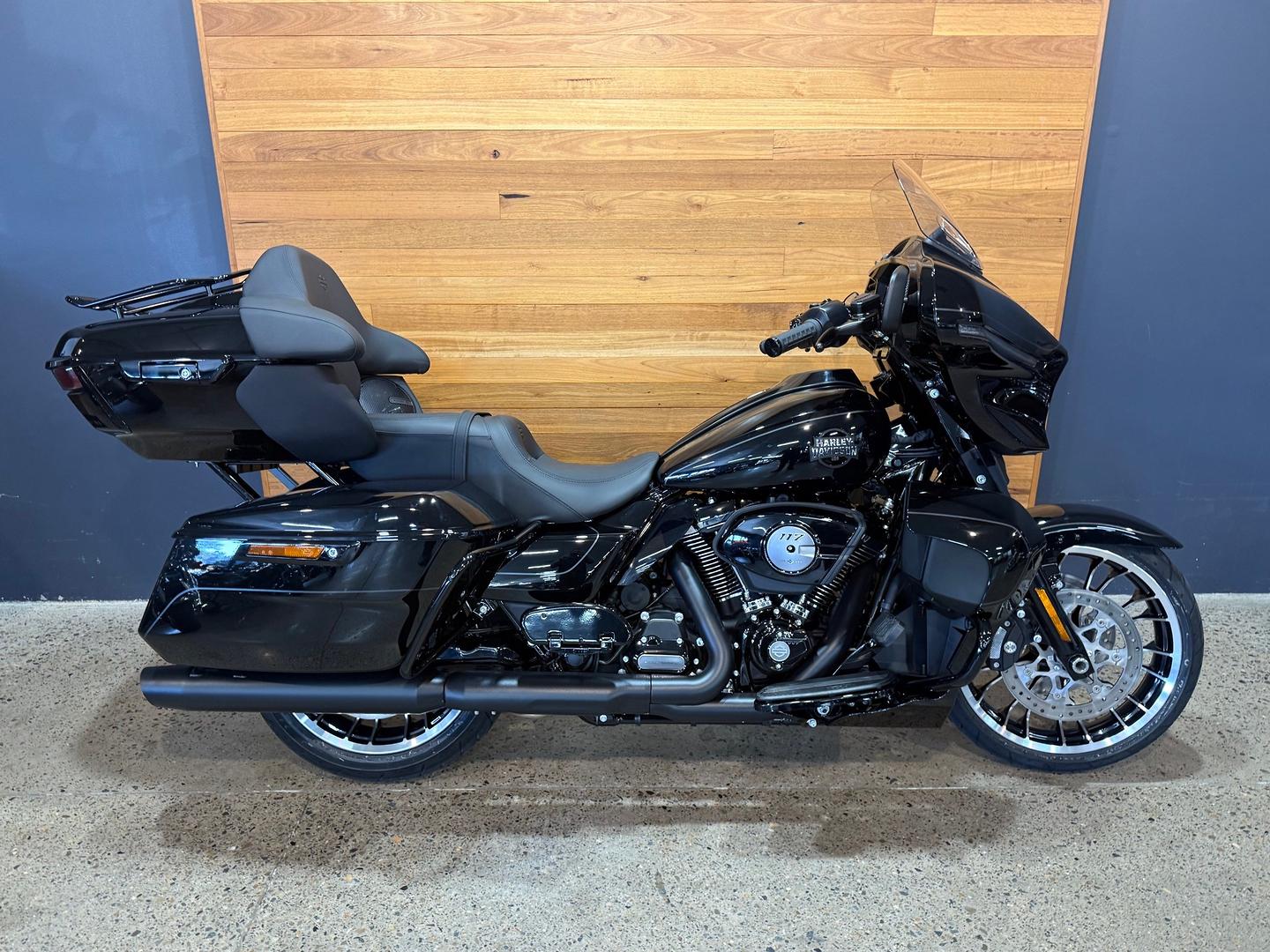 2026 harley-davidson flhxl street glide limited 117 cruiser