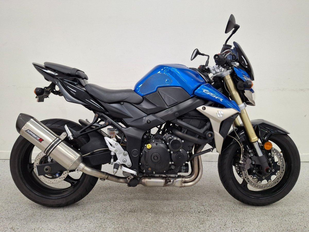 2012 suzuki gsr750 road