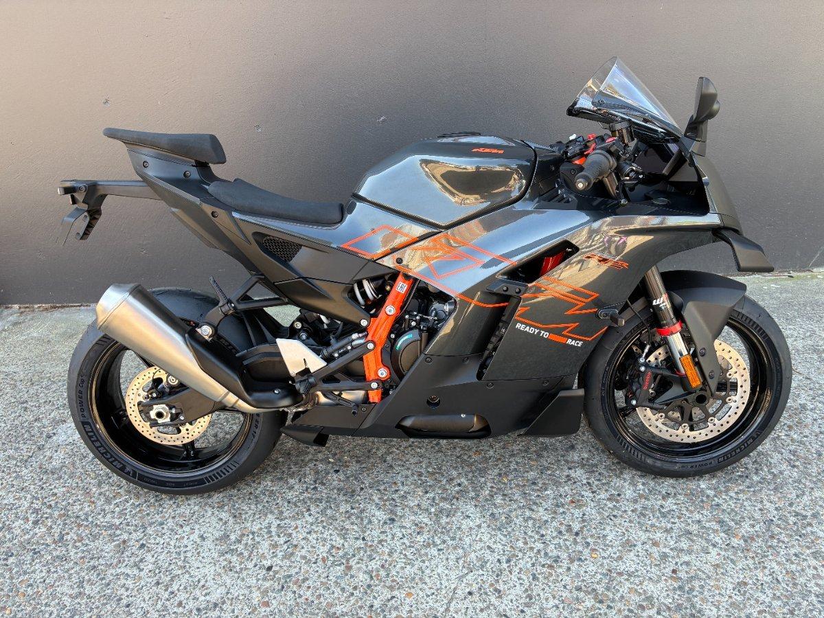 2026 ktm 990 rc r sports