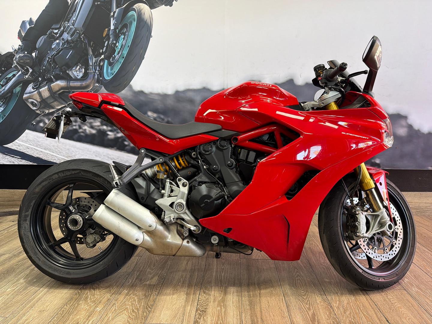 2017 ducati supersport sports