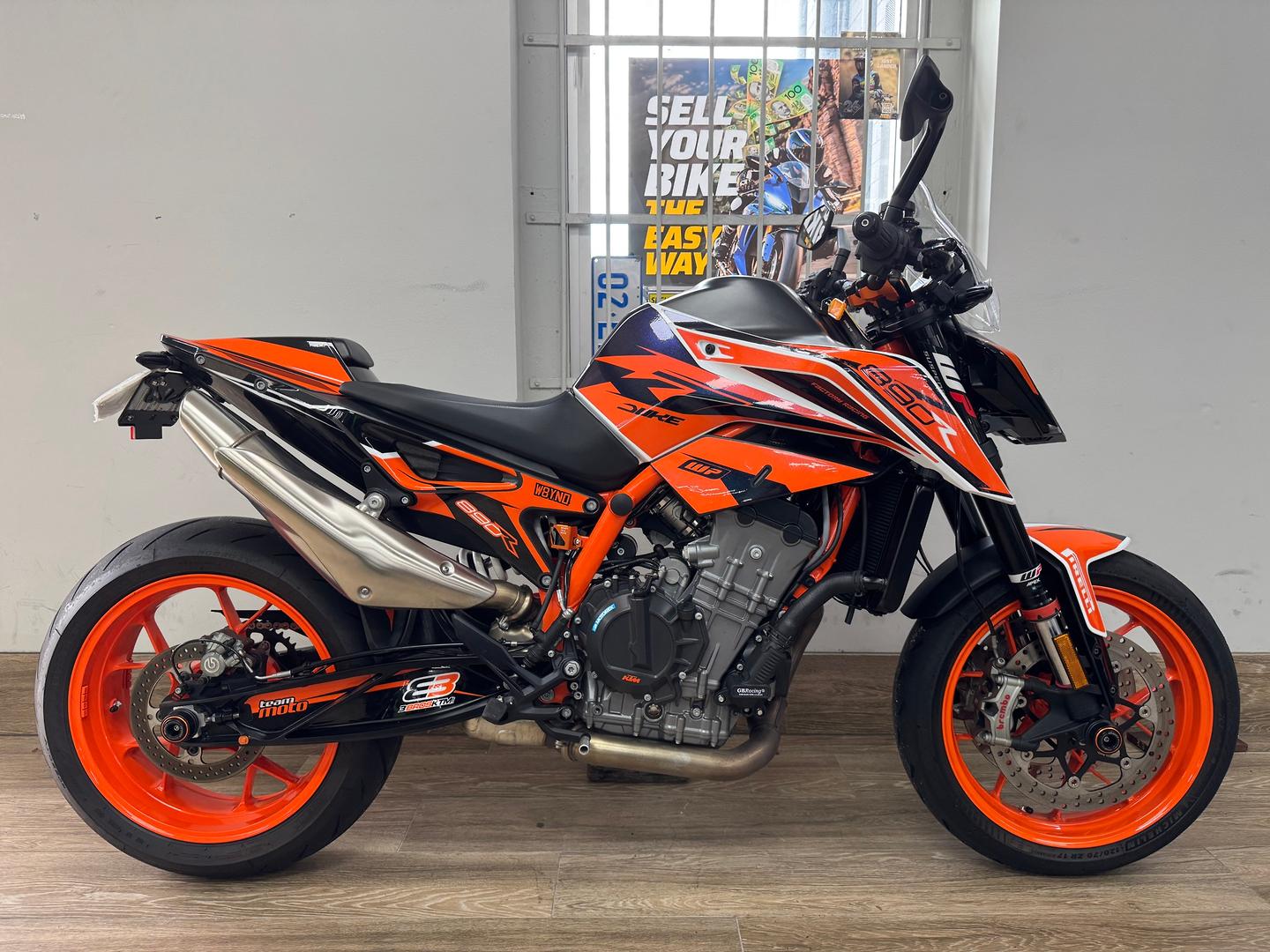 2020 ktm 890 duke r road