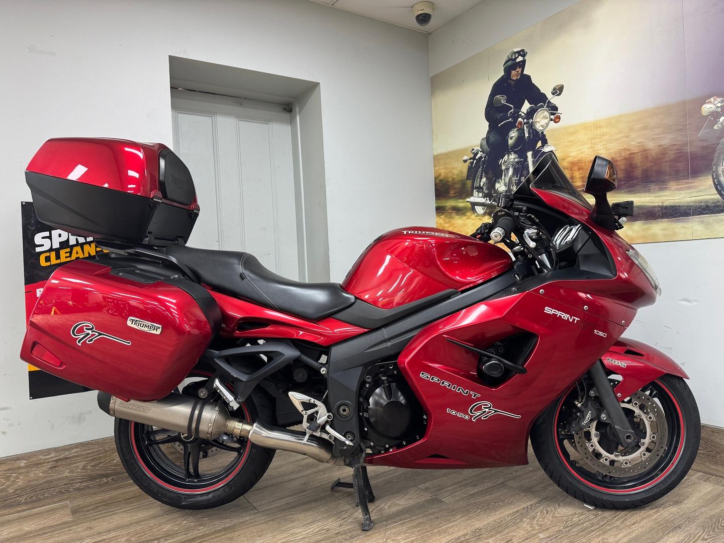 2014 triumph sprint gt sports