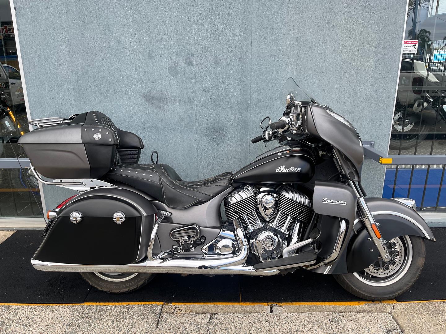 2019 indian roadmaster bronze/thundr black cruiser