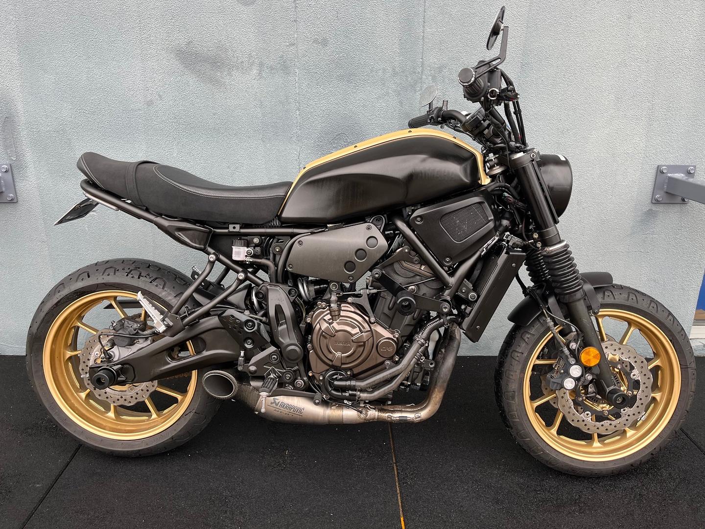2021 yamaha xsr700 road