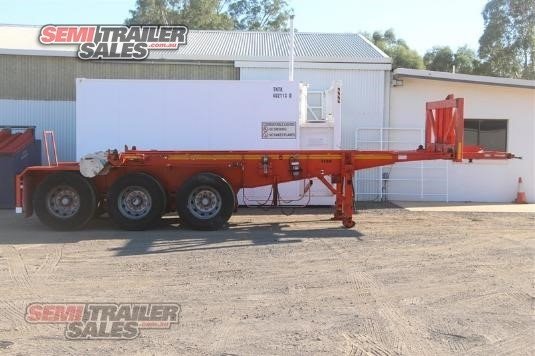barker skel trailer
