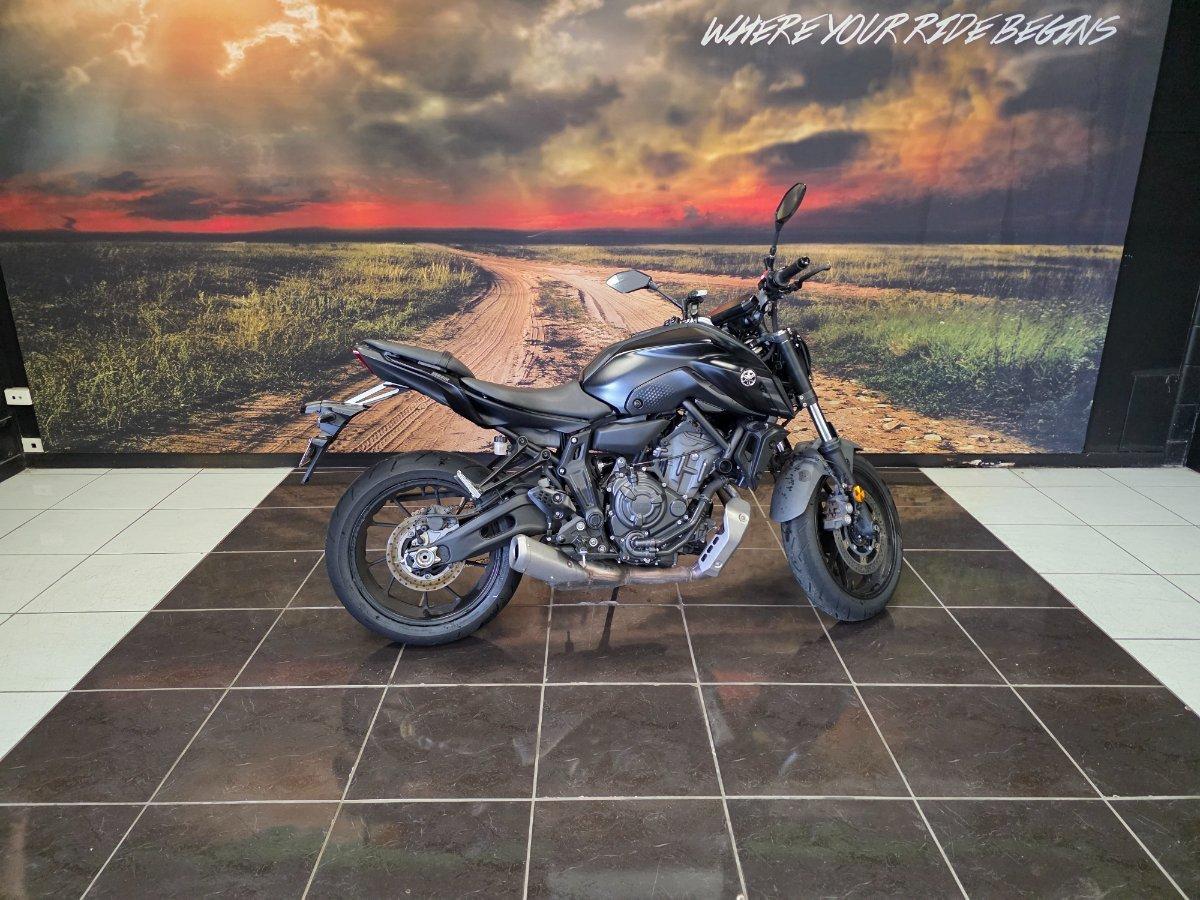 2021 yamaha mt-07 la (abs) road