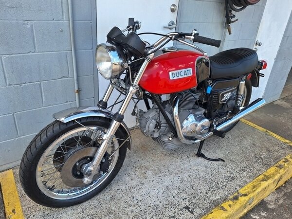 1972 ducati 750gt road