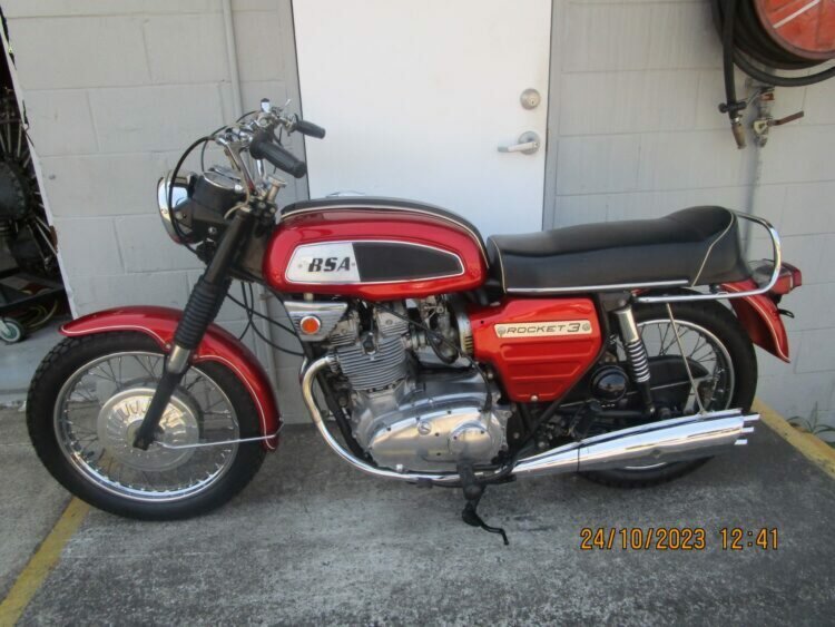 1969 bsa a75r rocket three road