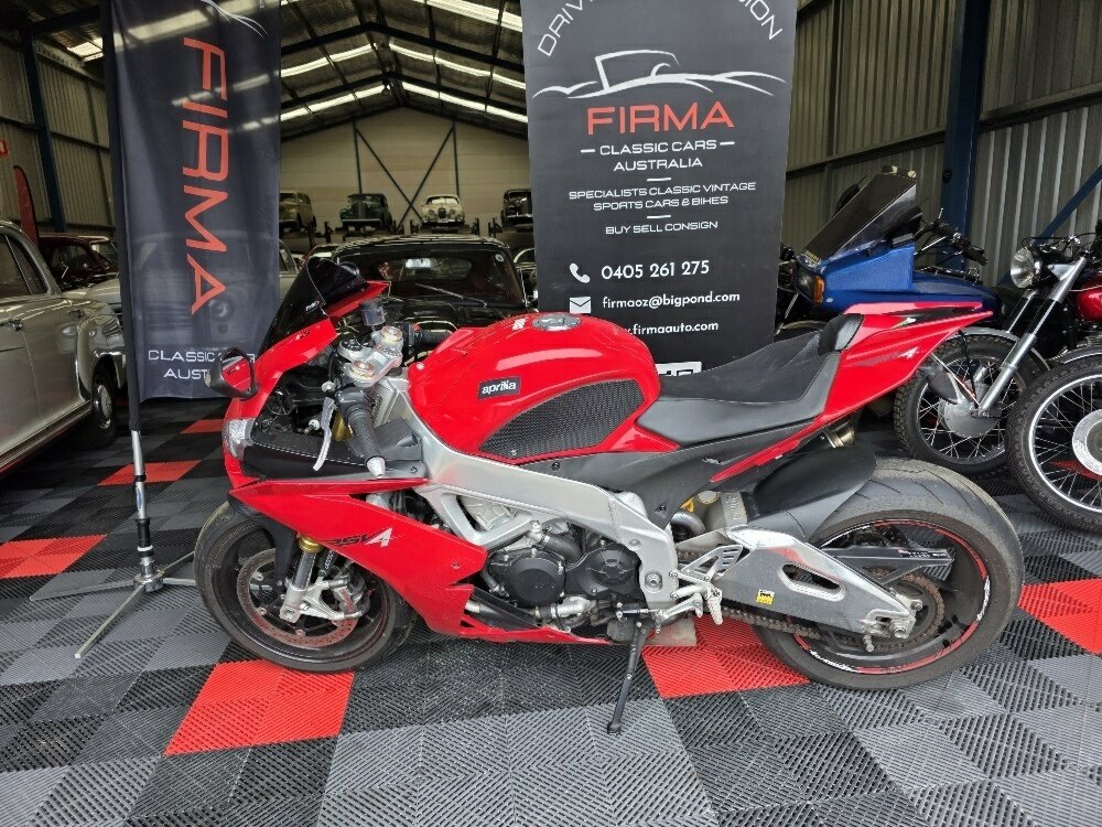 2014 aprilia rsv4 r sports