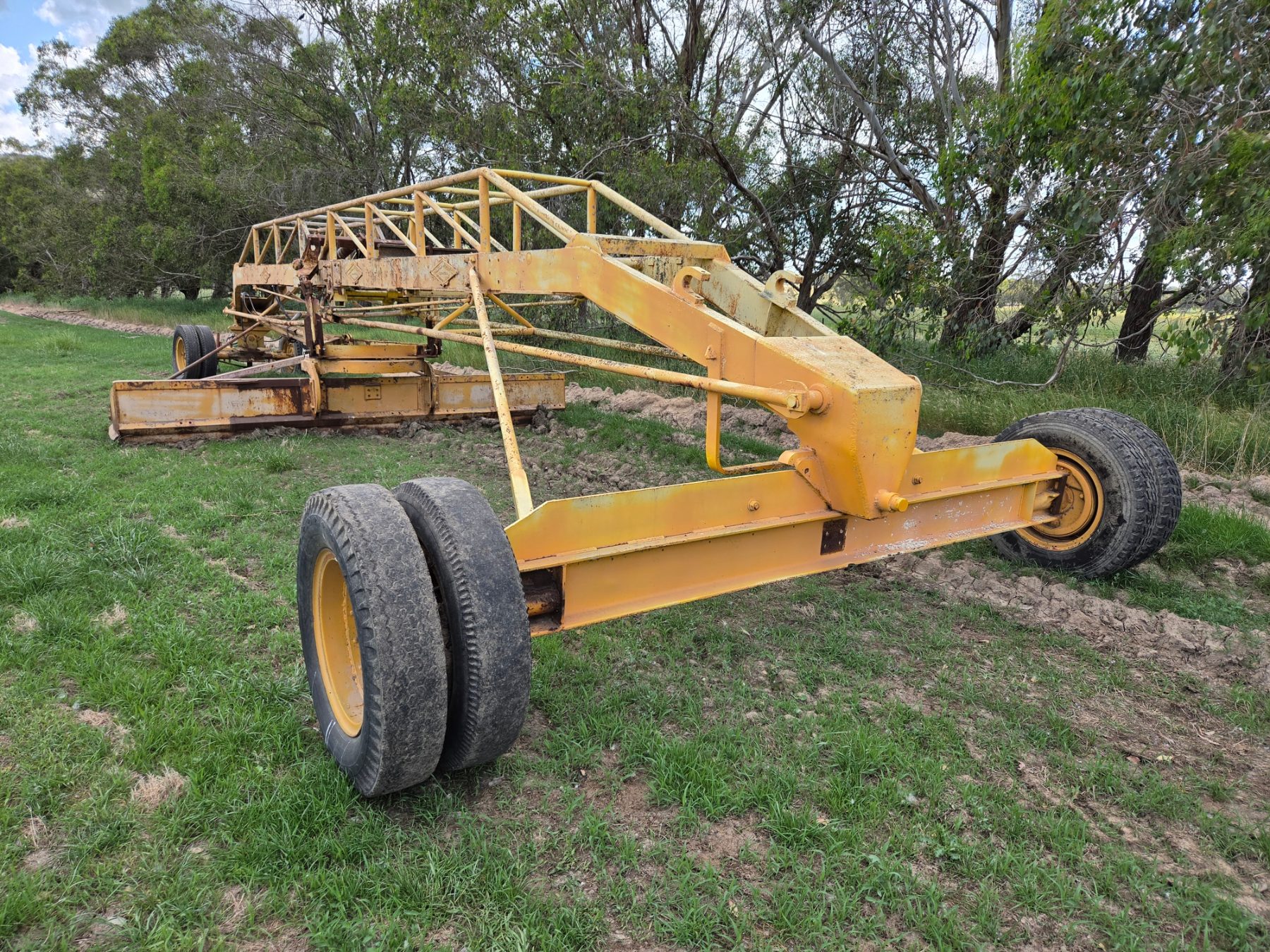 malcolm moore grader