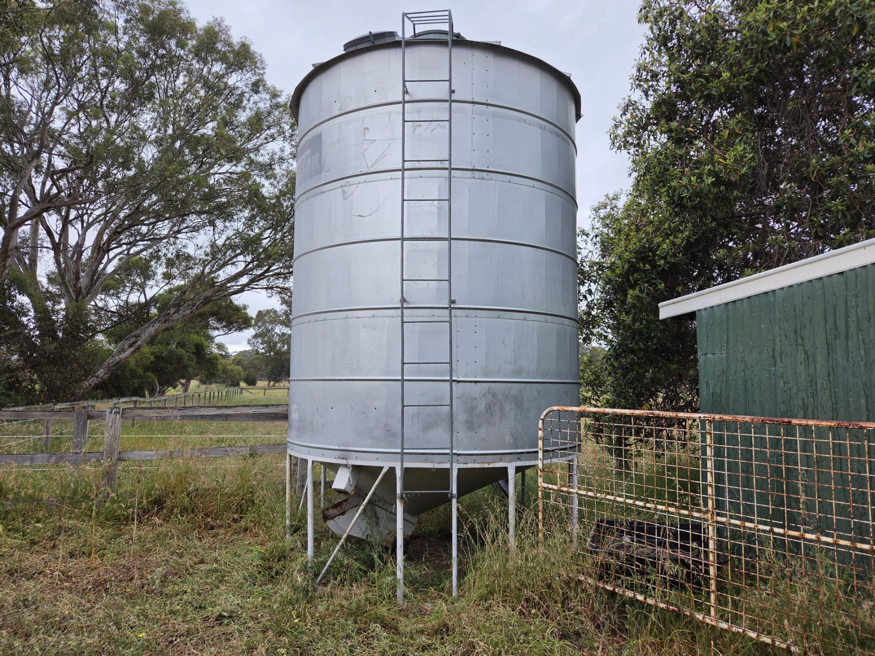 nelson storage silo