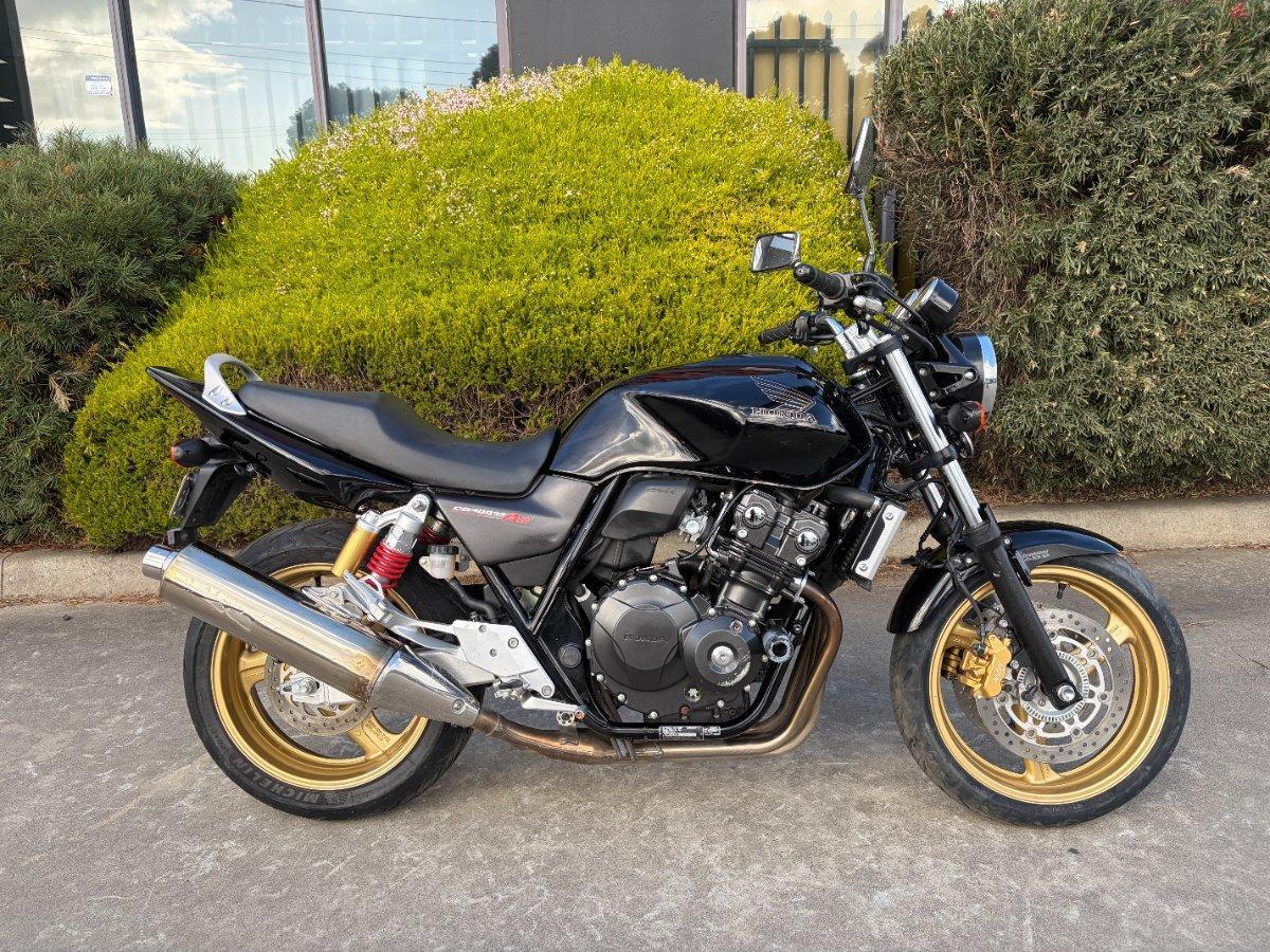 2011 honda cb400 road