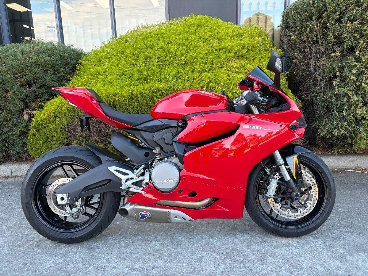 2014 ducati 899 panigale sports