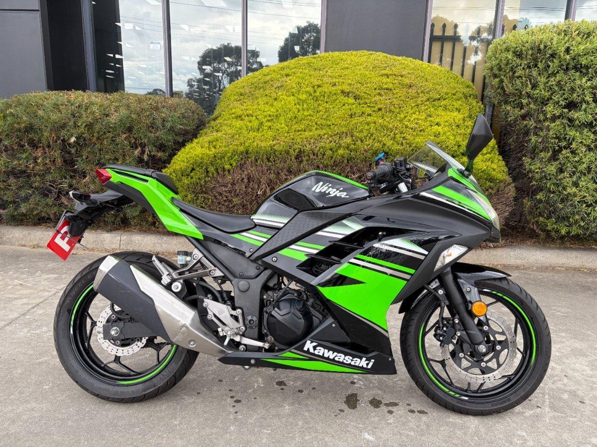 2016 kawasaki ninja 300 se (abs) krt replica sports
