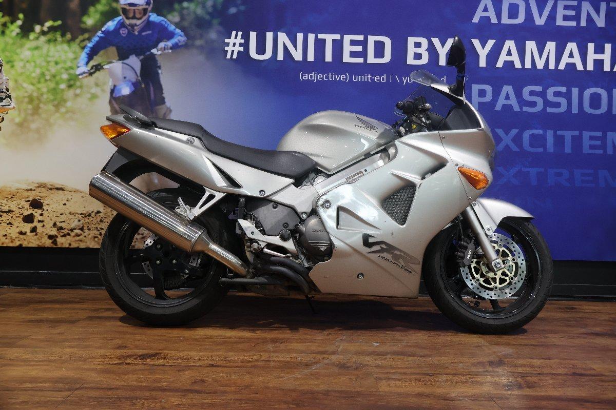 1998 honda vfr800f (vfr800fi) sports