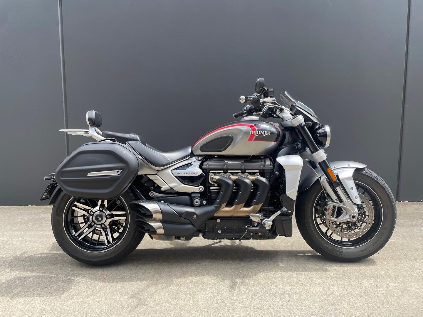 2021 triumph rocket 3 gt cruiser
