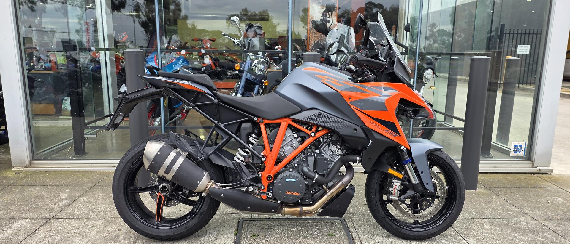 2024 ktm 1290 super duke gt sports