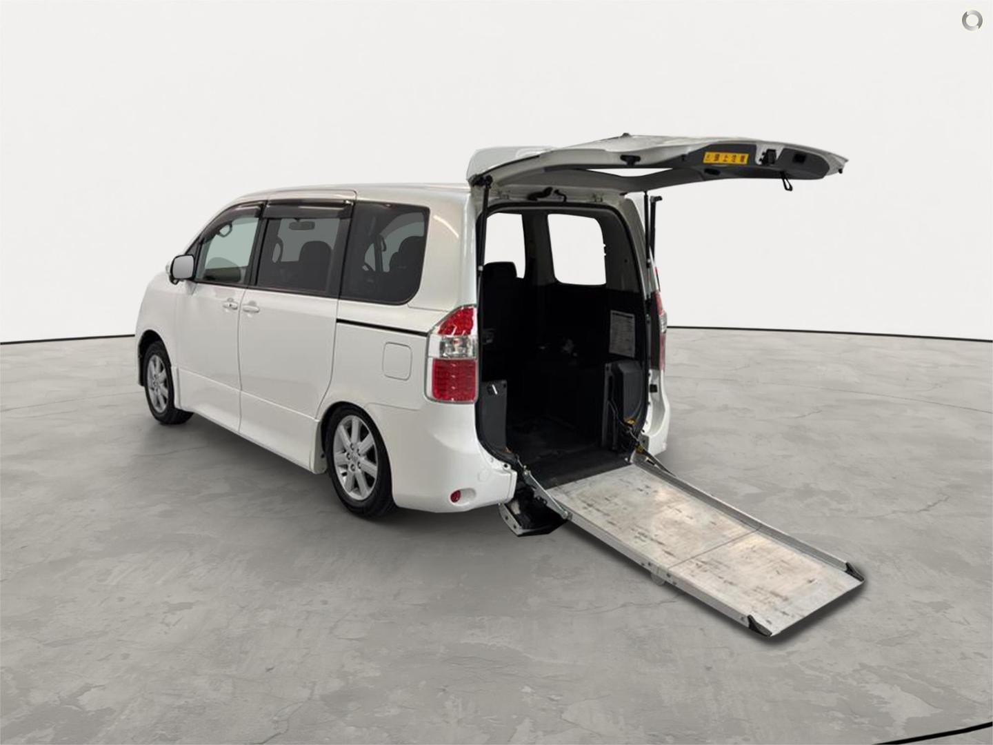 2008 toyota noah zrr70g constantly variable transmission people mover