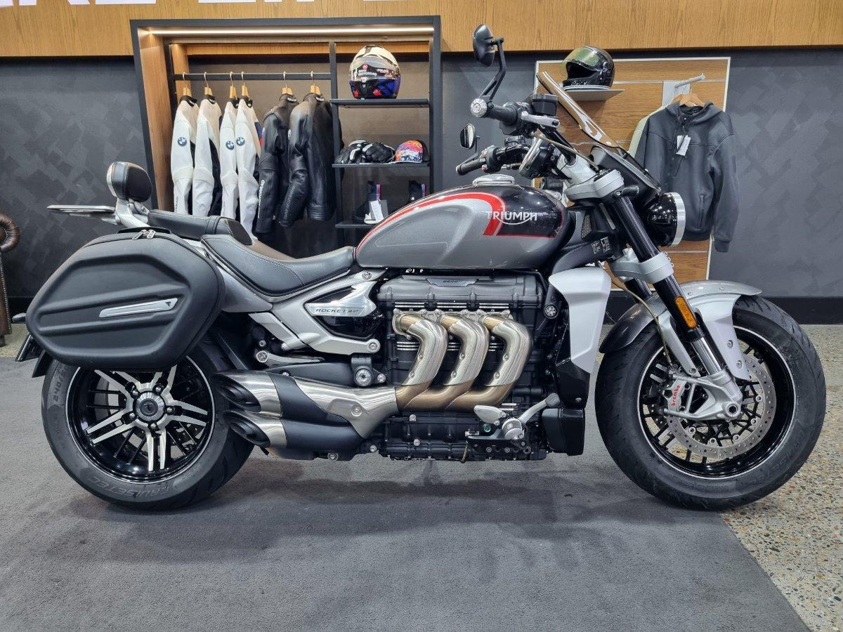 2020 triumph rocket 3 gt cruiser