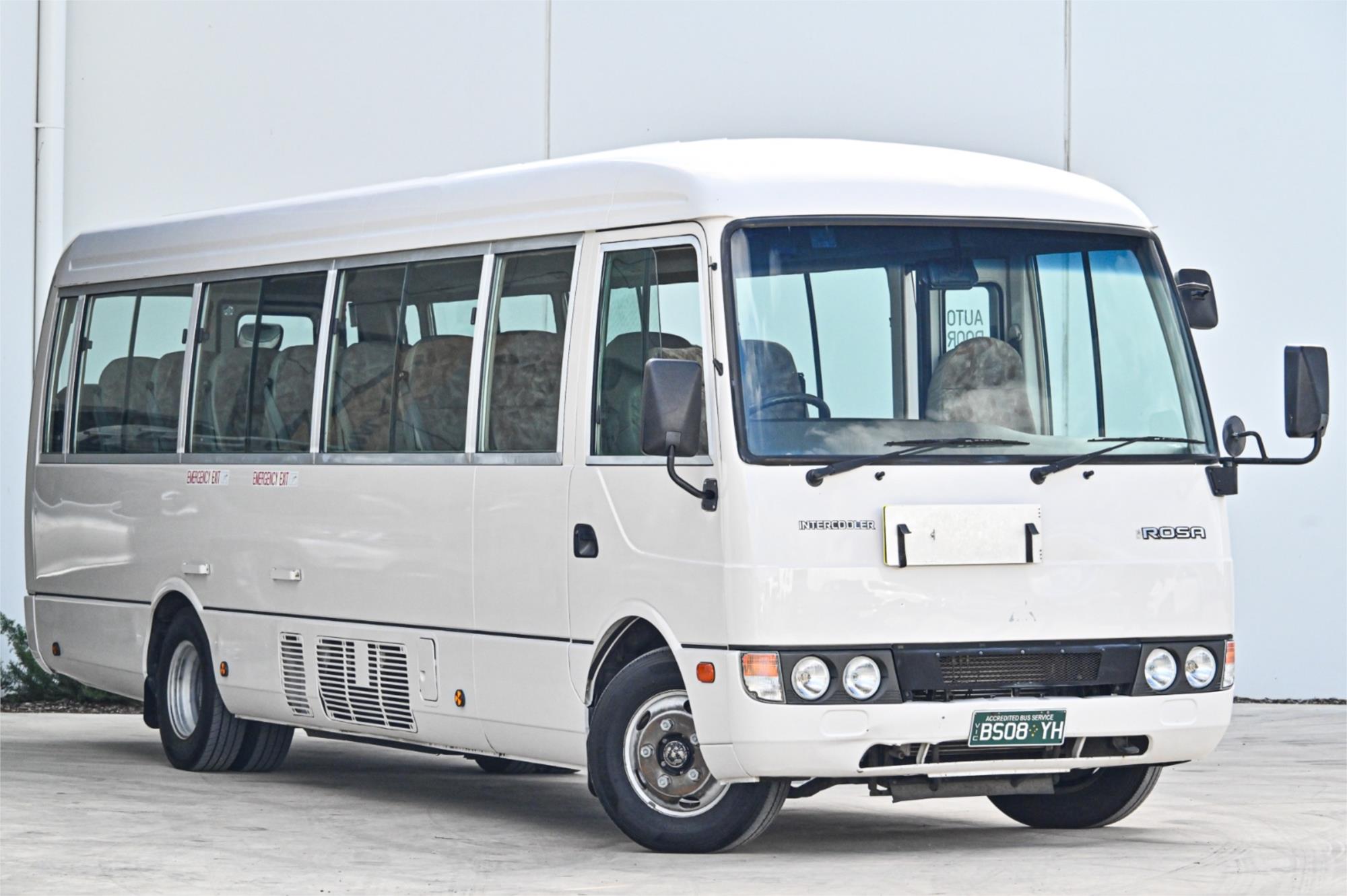 2004 MITSUBISHI ROSA BE 649 BASE 6 SP MANUAL BUS - JTFD5381121 - JUST CARS