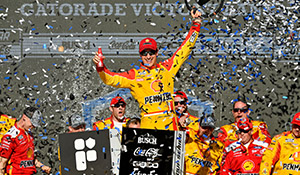 Joey Logano to race Supercars Eseries round 4