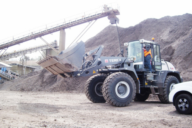 TEREX TL310 LOADER DEBUTS IN AUSTRALIAN - JUST HEAVY EQUIPMENT