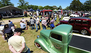 SpringFest Ballarat – Show n Glow, 2025